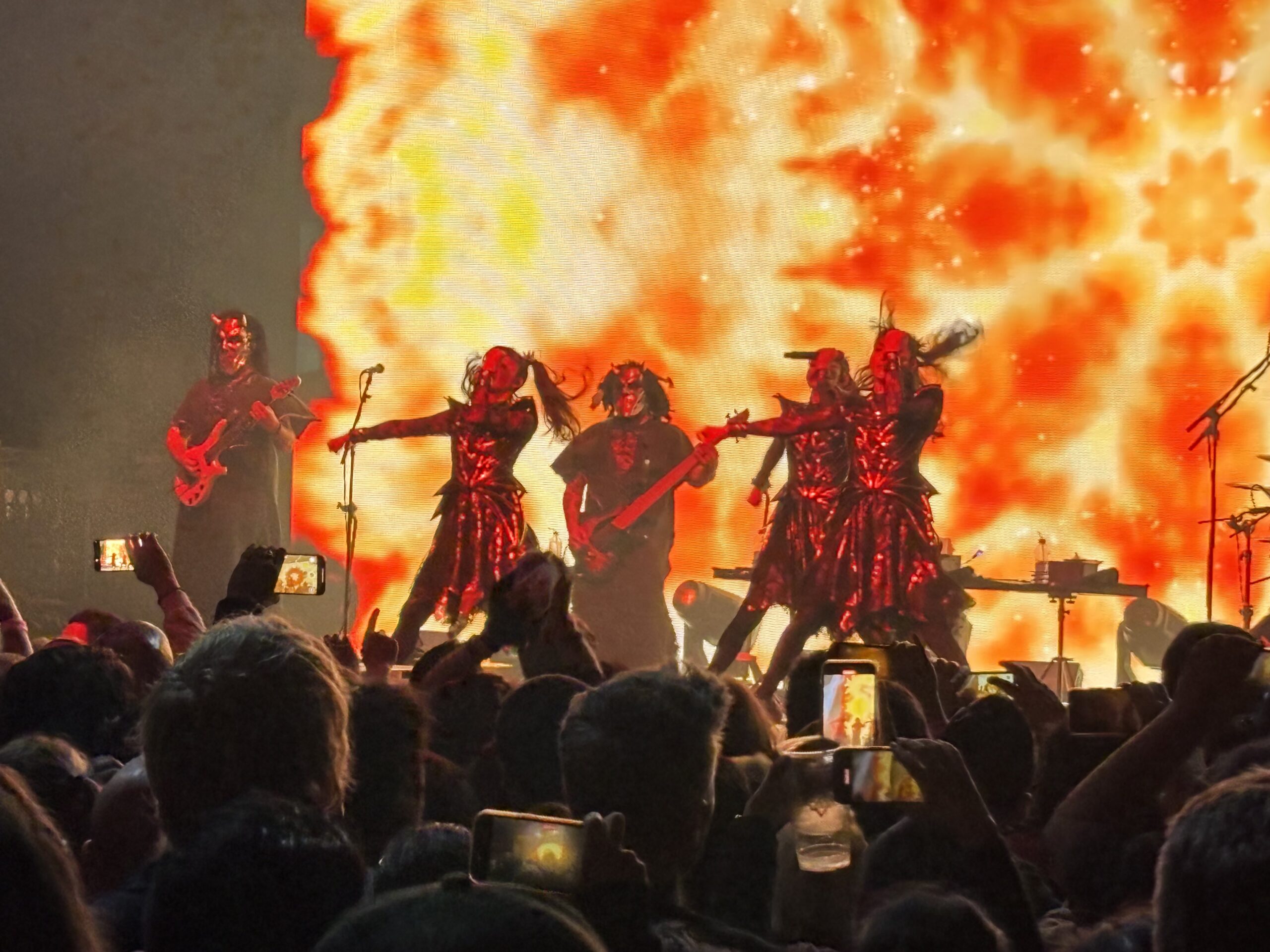 「BABYMETAL WORLD TOUR 2024 NORTH AMERICA」Anaheim・Day3公演のセトリ＆ファンカム