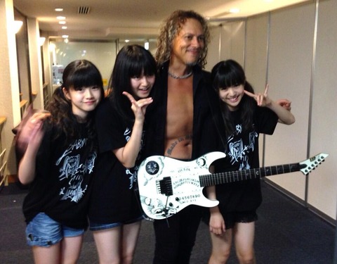 baby-metal-and-the-god-of-metal-Kirk-Hammett